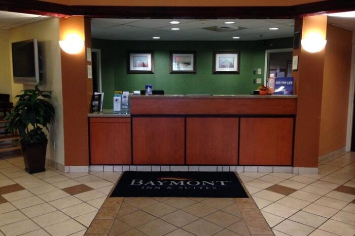 Is Baymont Inn Pet Friendly